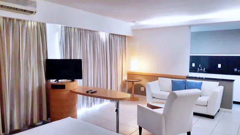 Засклений балкон та 1 спальня: квартира 44 м² — photo 4