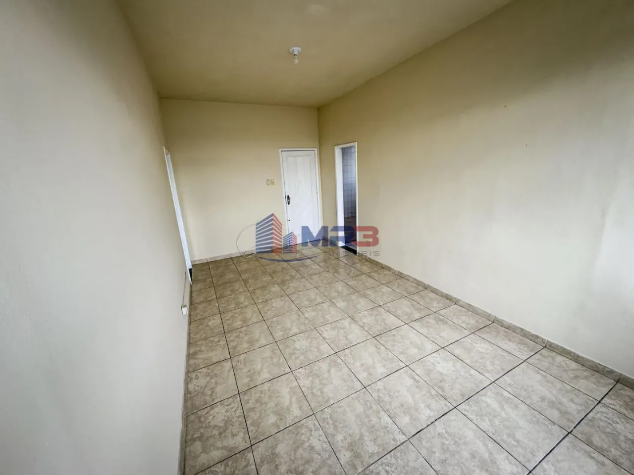 Apartamento para locação com 2 quartos e cozinha fechada — photo 4