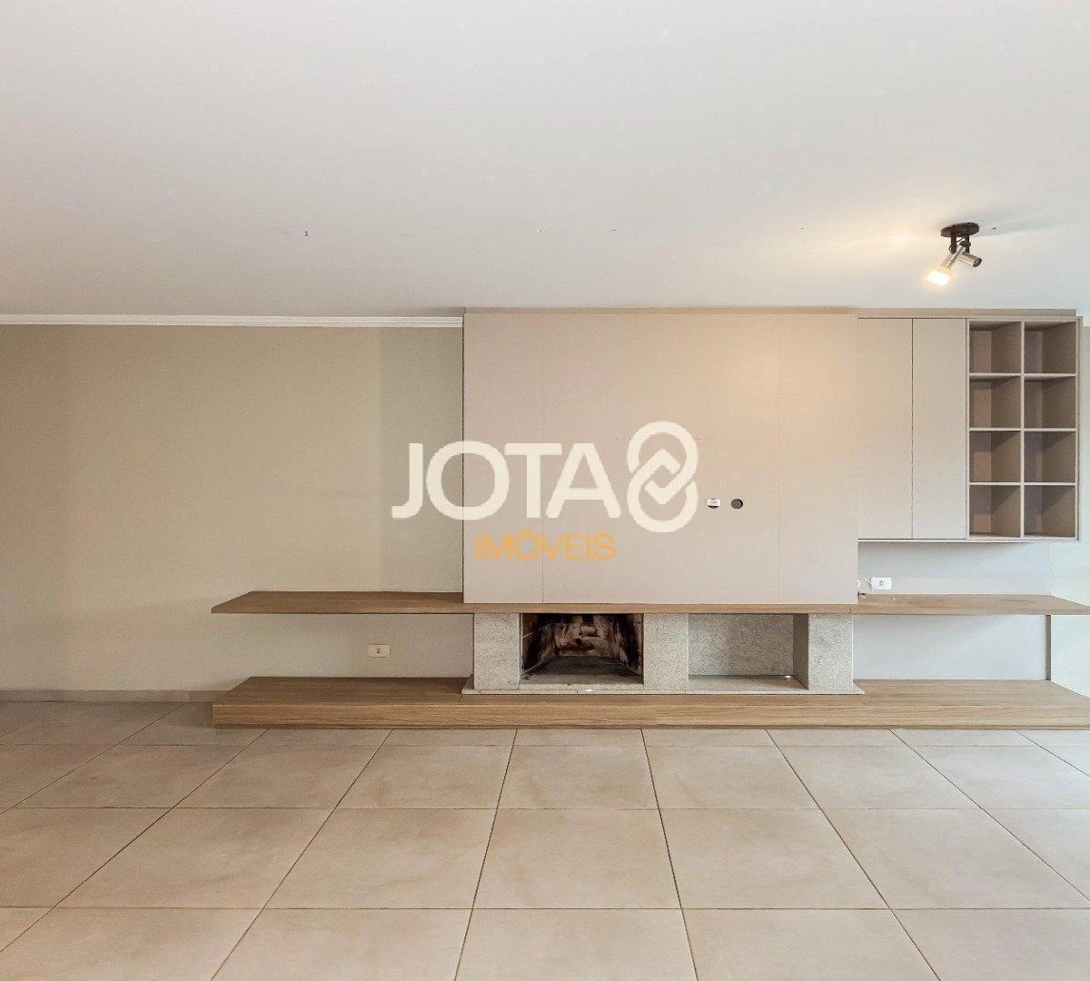 3-bedroom apartment with 1 en-suite and 3 bathrooms
