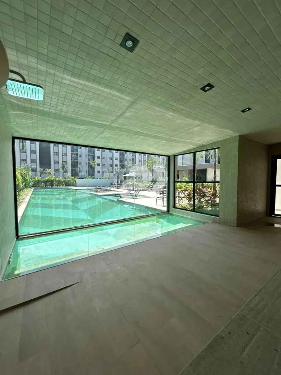 Apartment with an open-plan kitchen and 2 bedrooms — photo 12