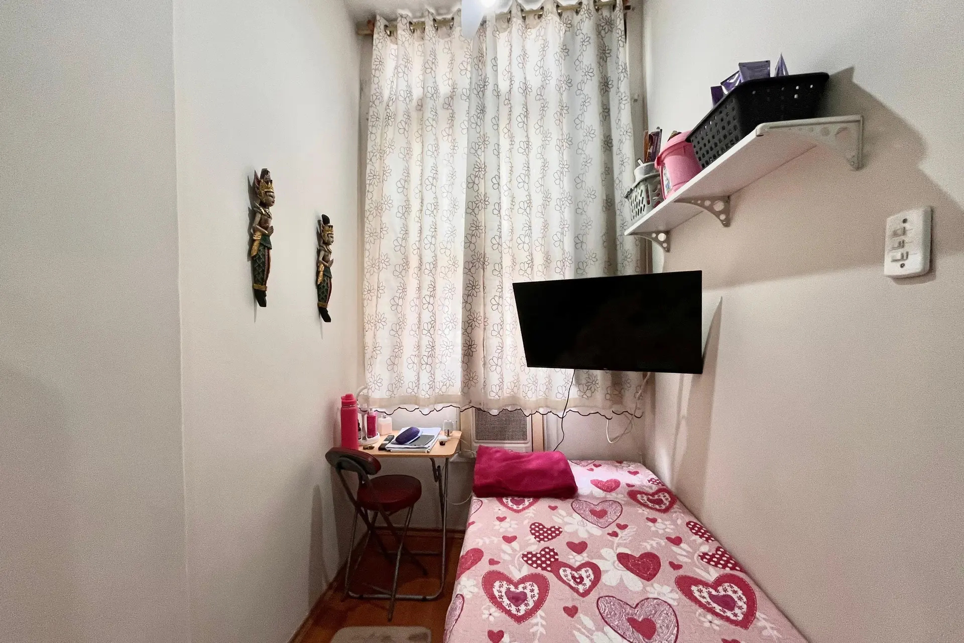 Furnished 1-bedroom apartment with 1 bathroom — photo 6