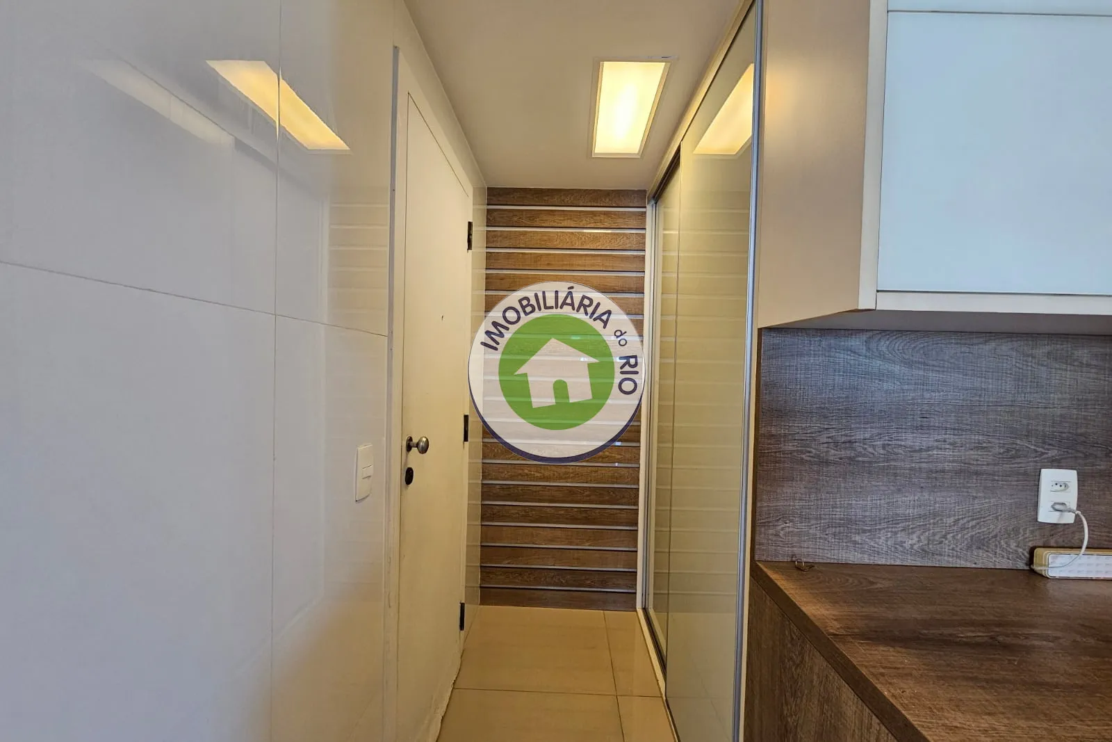 Apartment with 3 bedrooms, 4 bathrooms and a separate kitchen — photo 30