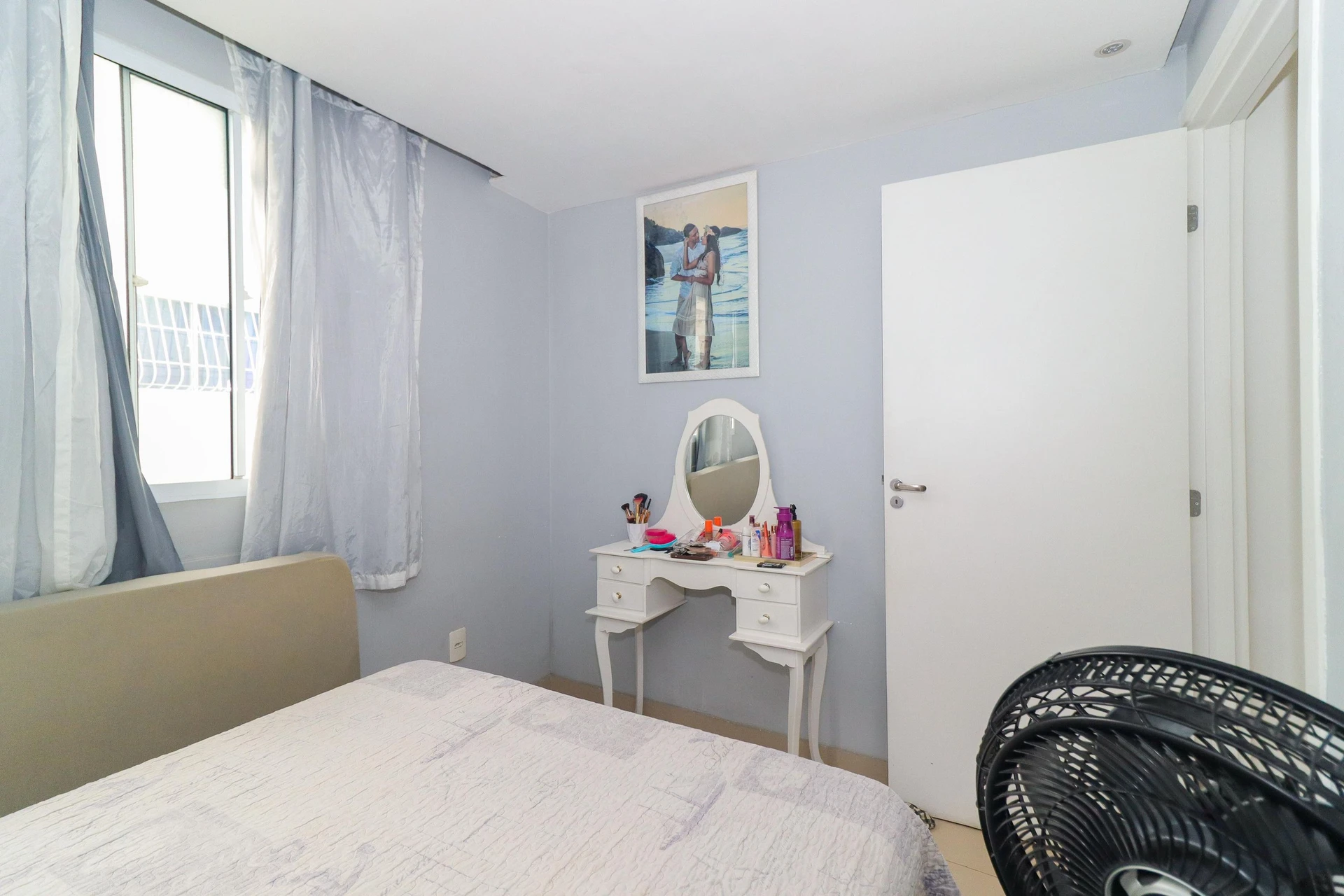 Furnished 2-bedroom apartment with 1 bathroom — photo 22
