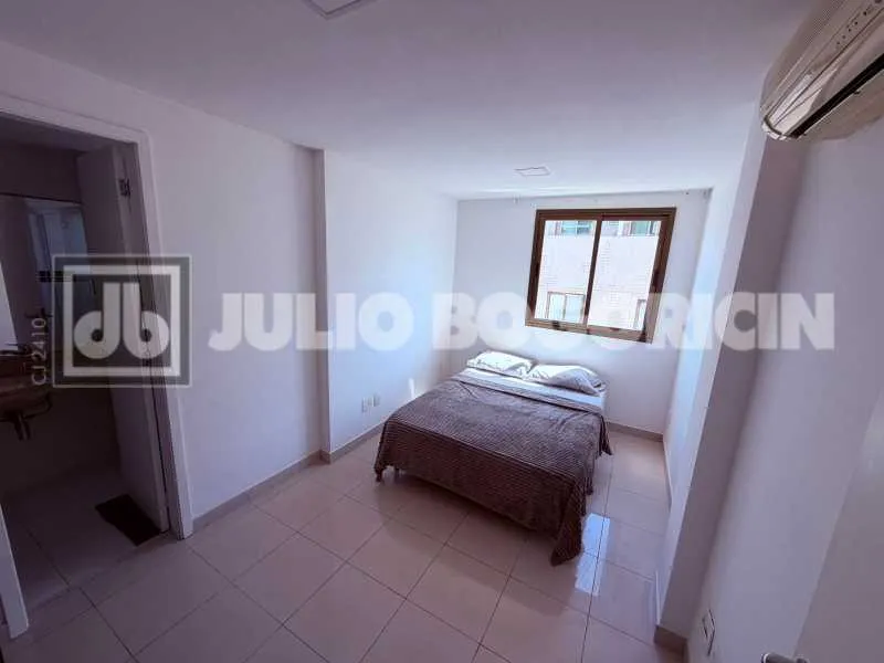 Duplex penthouse 300 m² with 5 bedrooms and 4 parking spots — photo 12