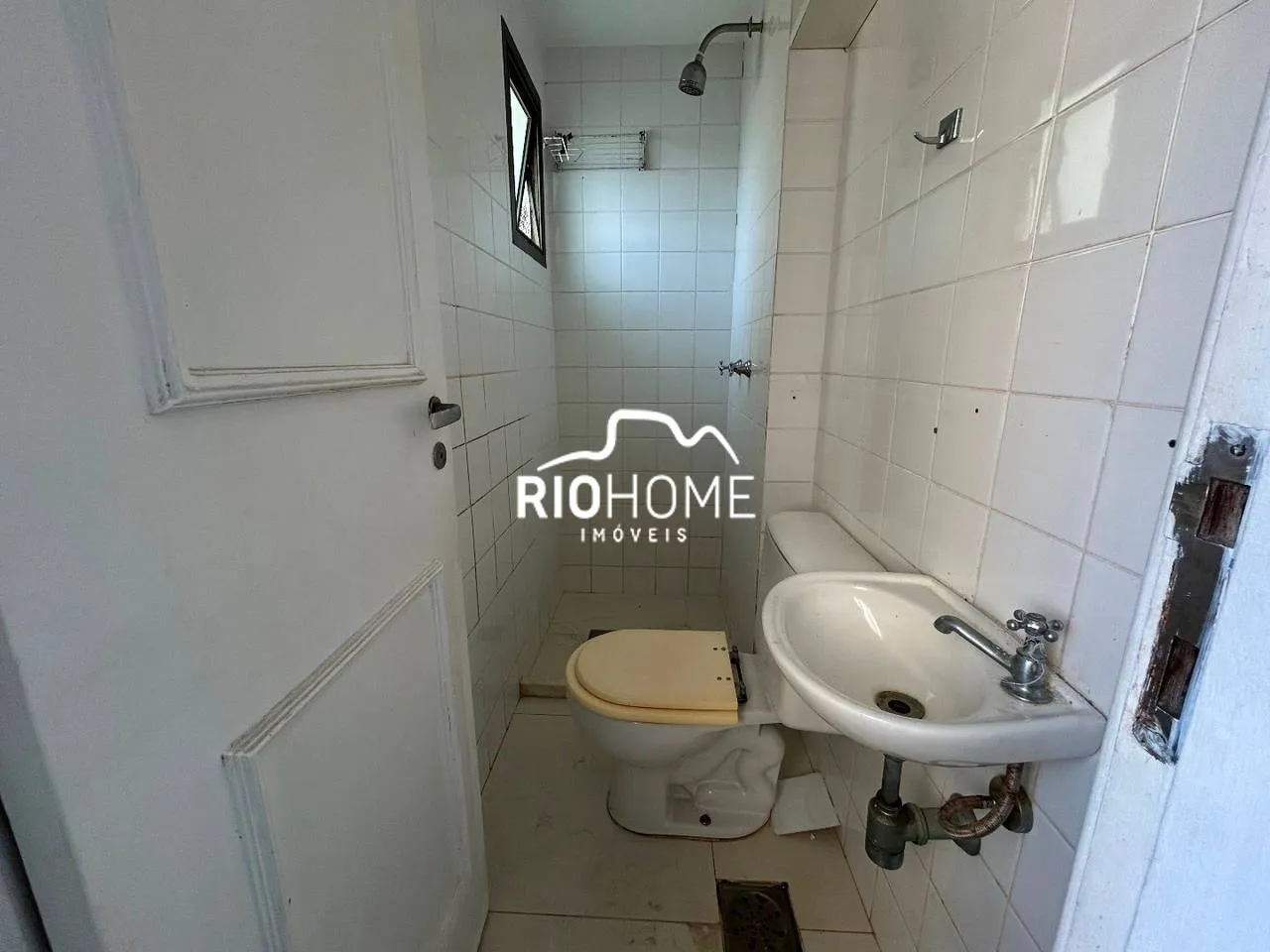 Apartment, 174 m², with a glass-enclosed balcony — photo 26