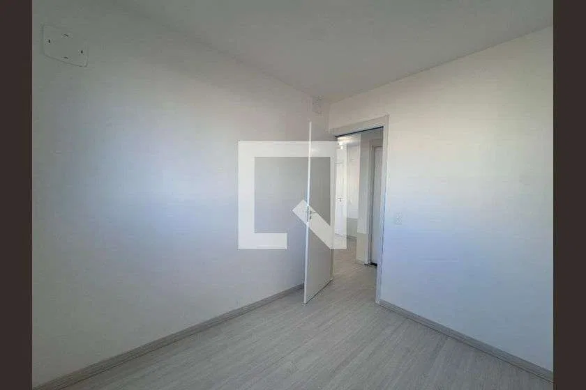 Wood or laminate floors in a 2-bedroom apartment, 48 m² — photo 14