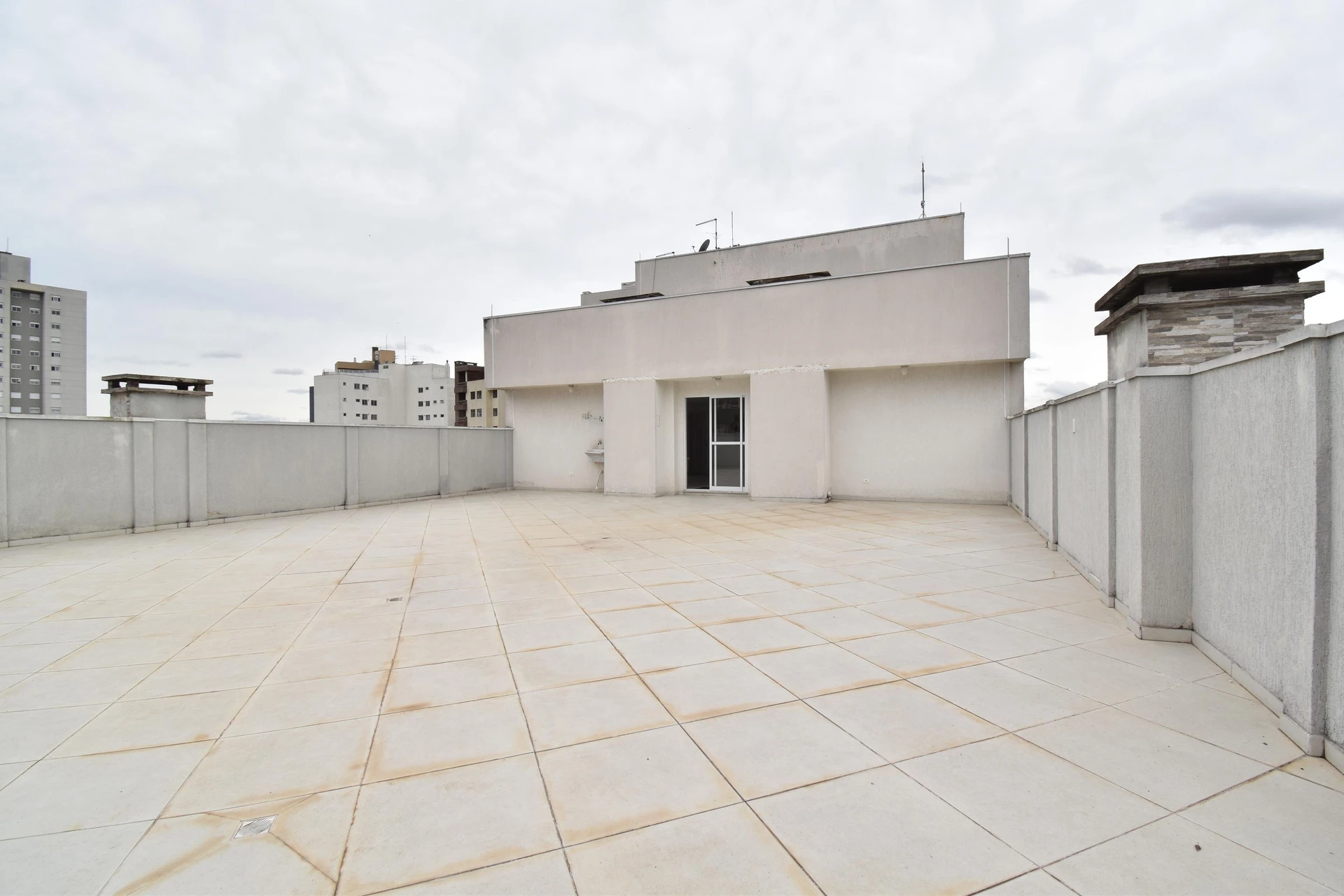 Apartamento mobiliado de 1 quarto com varanda envidraçada — photo 17