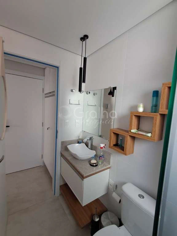 Estudio de 32 m² con 1 baño y ducha de vidrio — photo 4