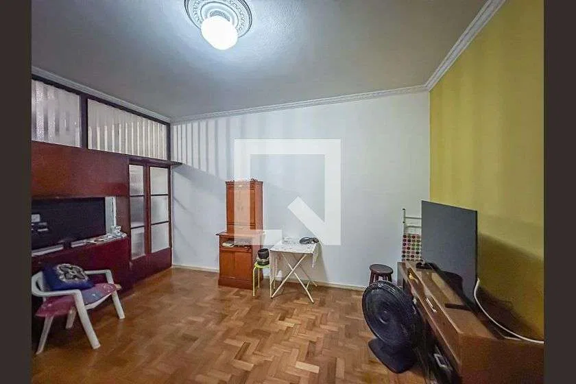 Furnished 1-bedroom apartment with a real workspace corner — photo 11