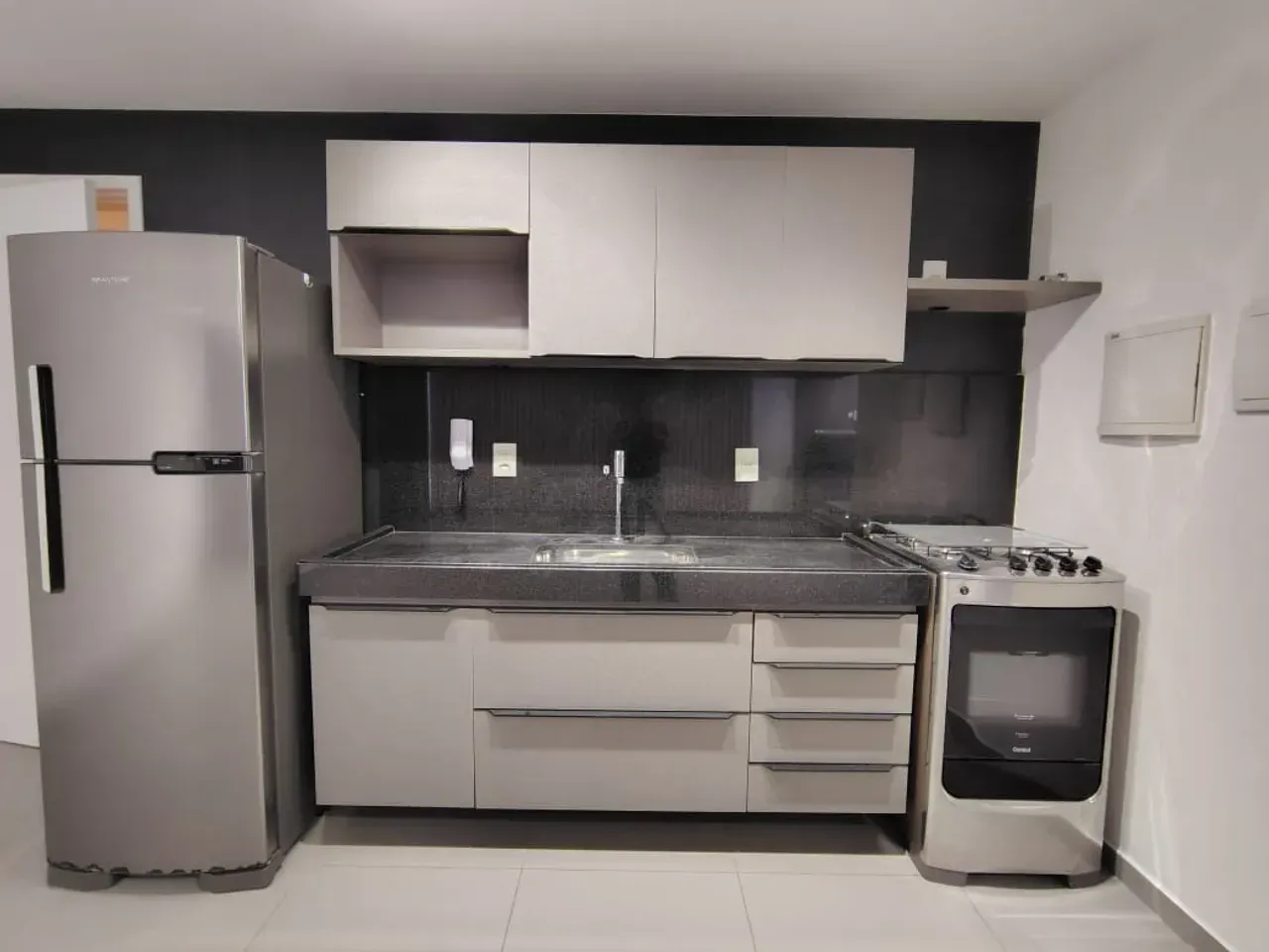 One-bedroom apartment with a private BBQ — photo 12