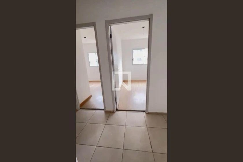 Apartamento de 2 quartos com cozinha fechada e 45 m² — photo 4
