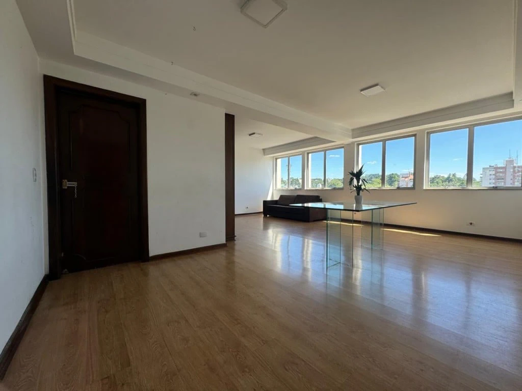 Квартира 268 м² із заскленим балконом та гардеробною — photo 6
