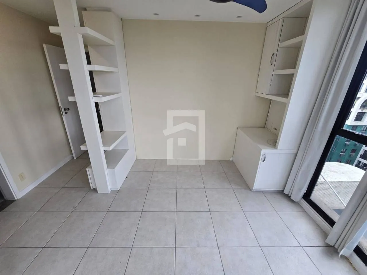 Ванна та 3 спальні: квартира 193 м² — photo 30