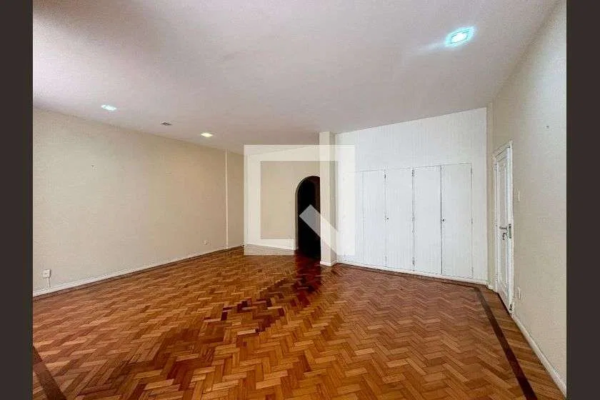 3-bedroom apartment with 216 m² and 2 bathrooms plus 1 parking — photo 3