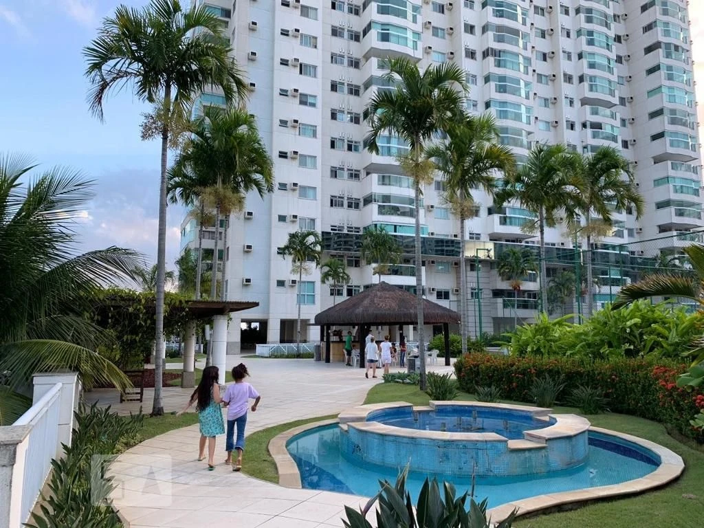 Apartamento de 2 quartos com piscina ao ar livre no condomínio — photo 48