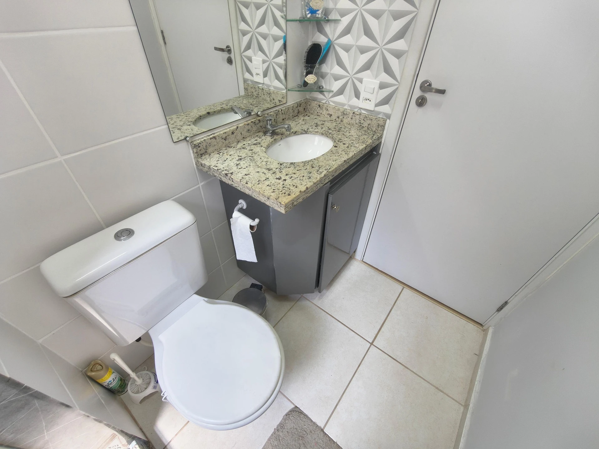 Mountain view in a 2-bedroom apartment, 50 m² — photo 27