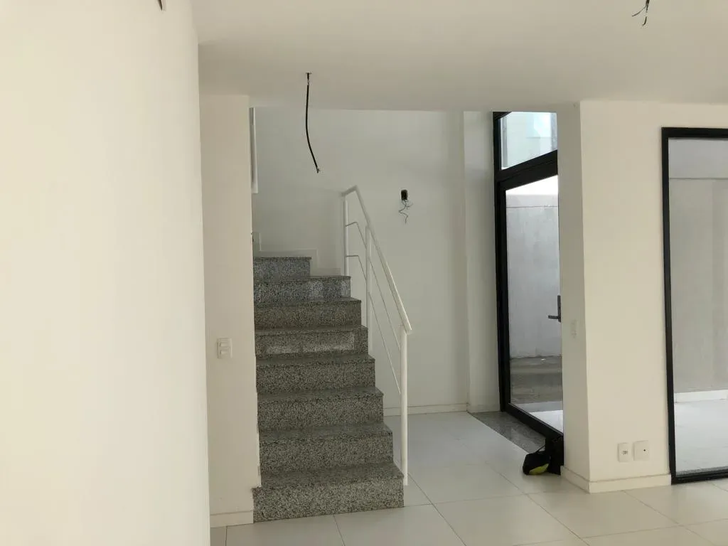 Duplex house with 3 suites and 5 bathrooms, 366 m² — photo 24