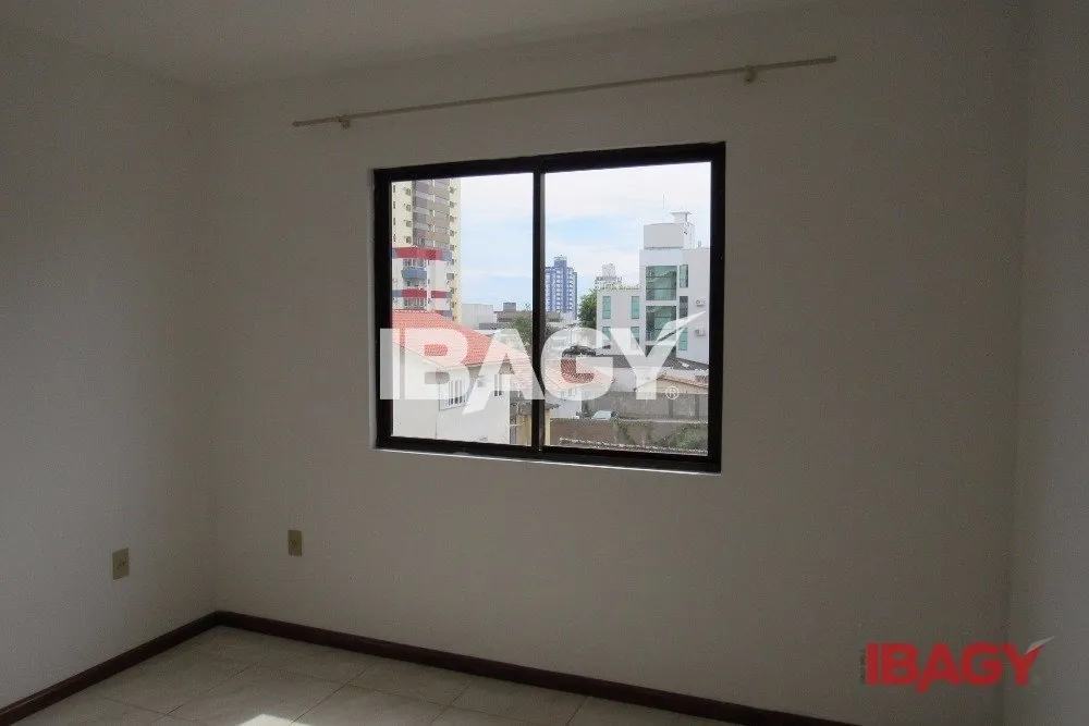 3-bedroom apartment, 1 with its own bathroom, 80 m² — photo 16
