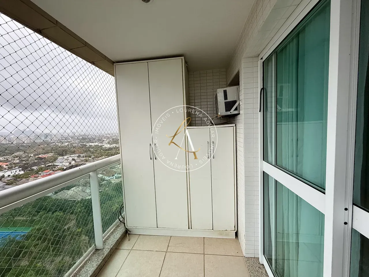 Apartamento mobiliado 140 m² com 4 quartos e 4 banheiros — photo 2