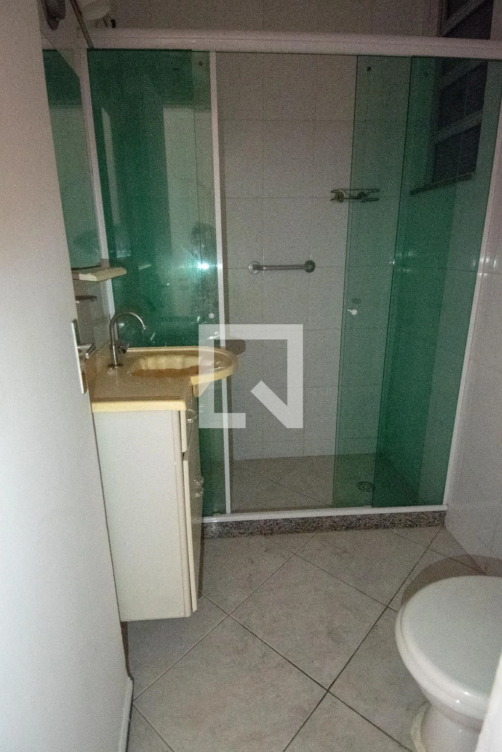 Monoambiente con piso de madera o laminado en Rio de Janeiro — photo 12