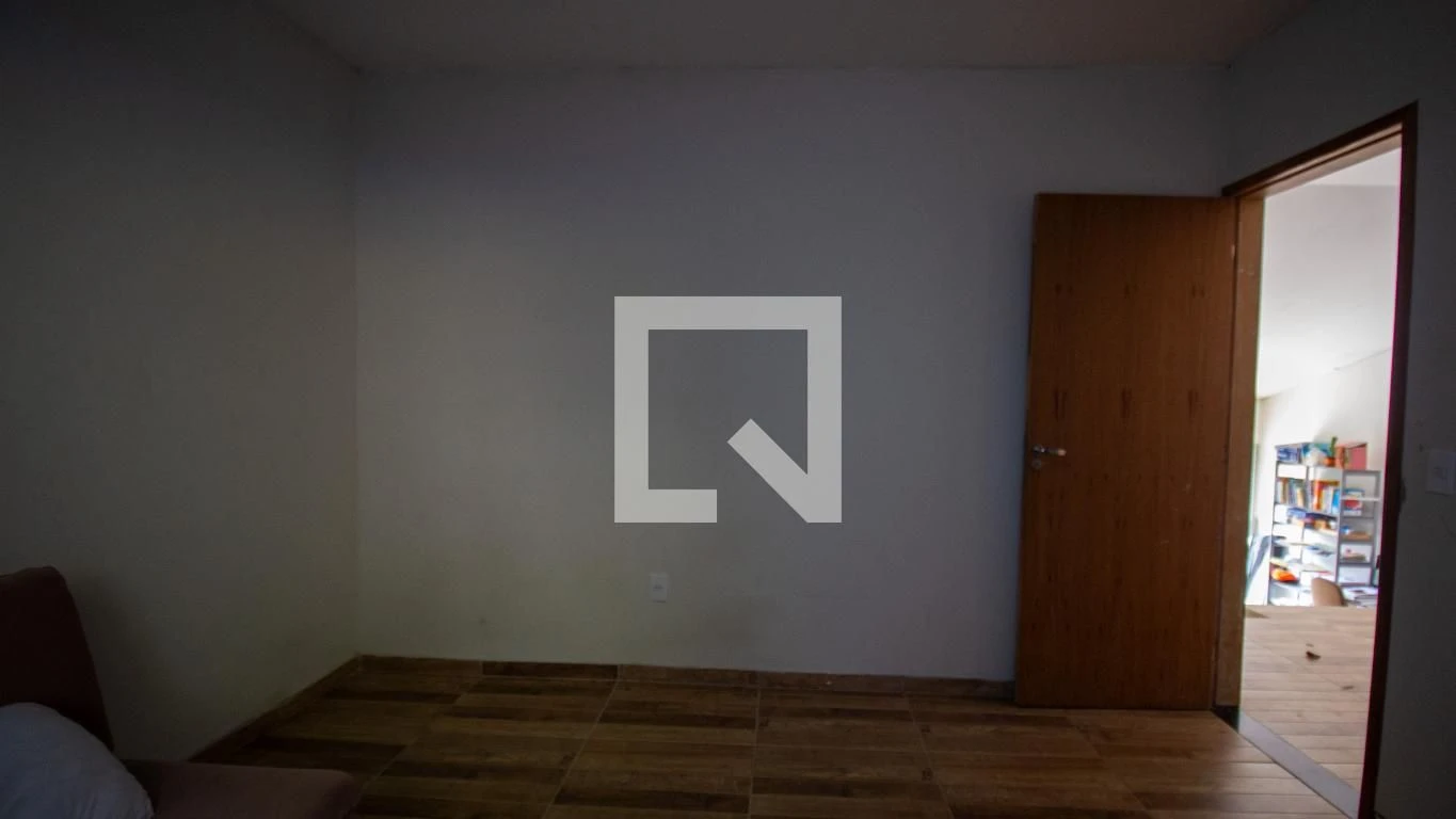 Furnished house with 5 bedrooms and 6 parking spaces — photo 67