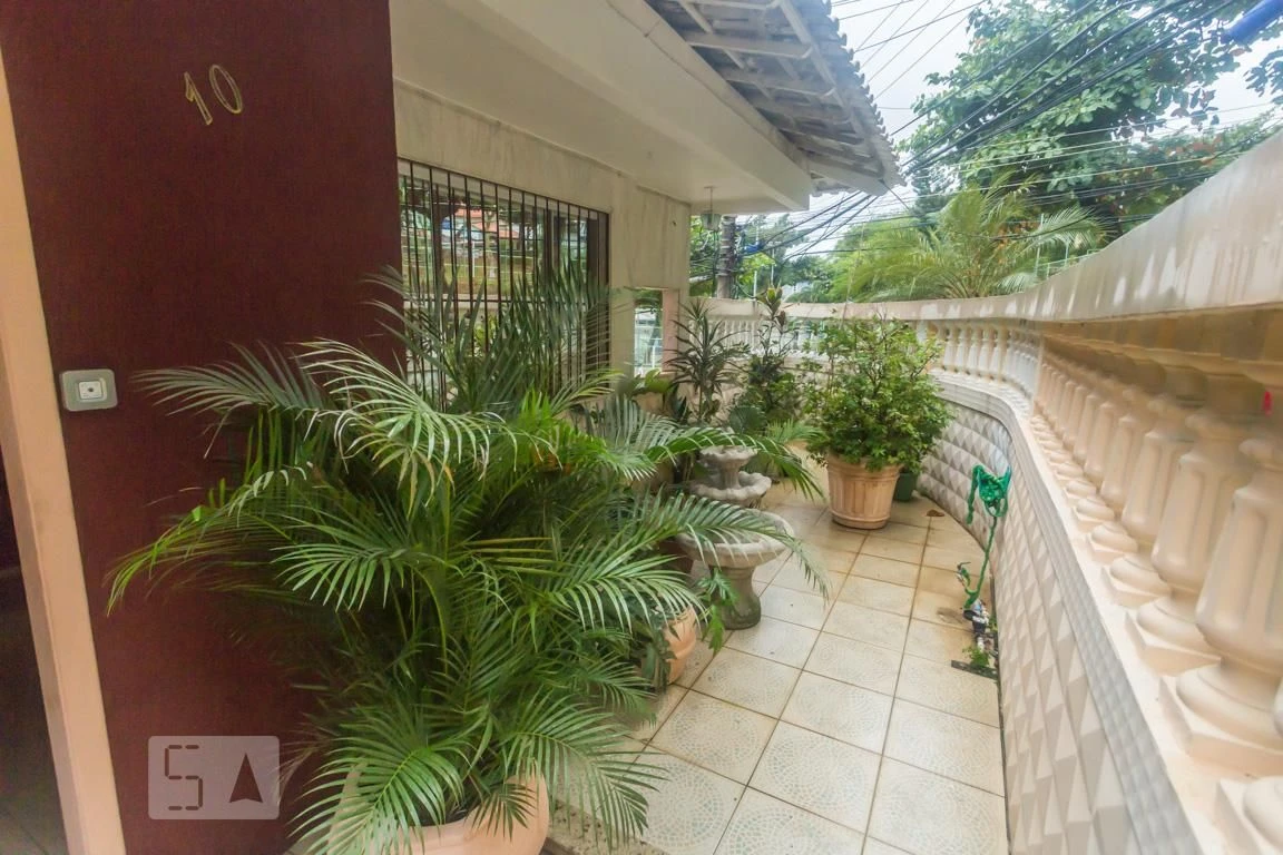 Furnished house with 3 bedrooms and private BBQ — photo 57