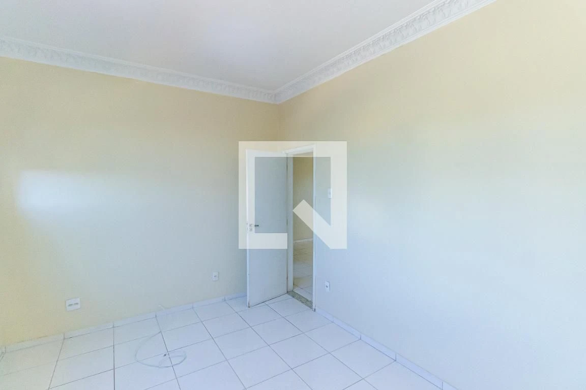 Unfurnished apartment with 3 bedrooms, 1 parking space — photo 3
