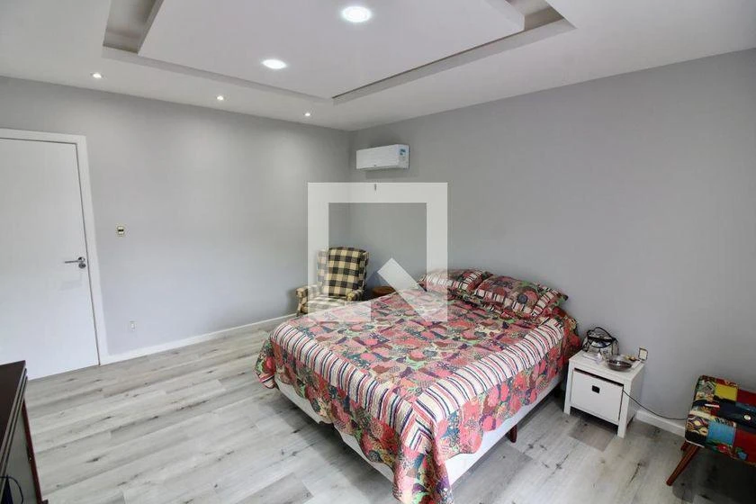 Furnished house, 260 m², with a bathtub — photo 11