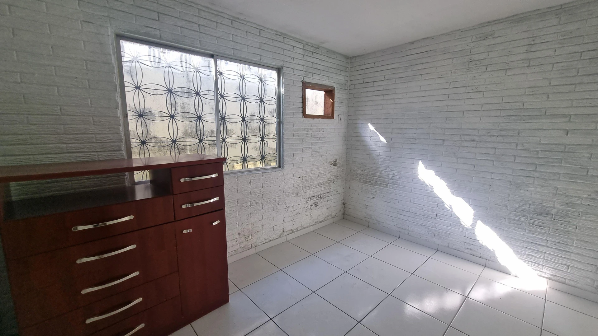 Washing machine in a 5-bedroom house, 200 m² — photo 14