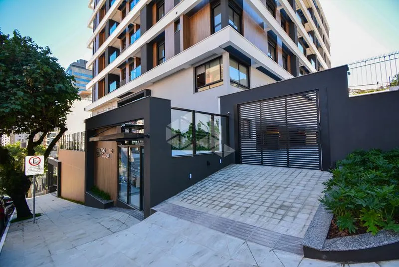 75 m² apartment with a grill on the balcony and a water view — photo 23