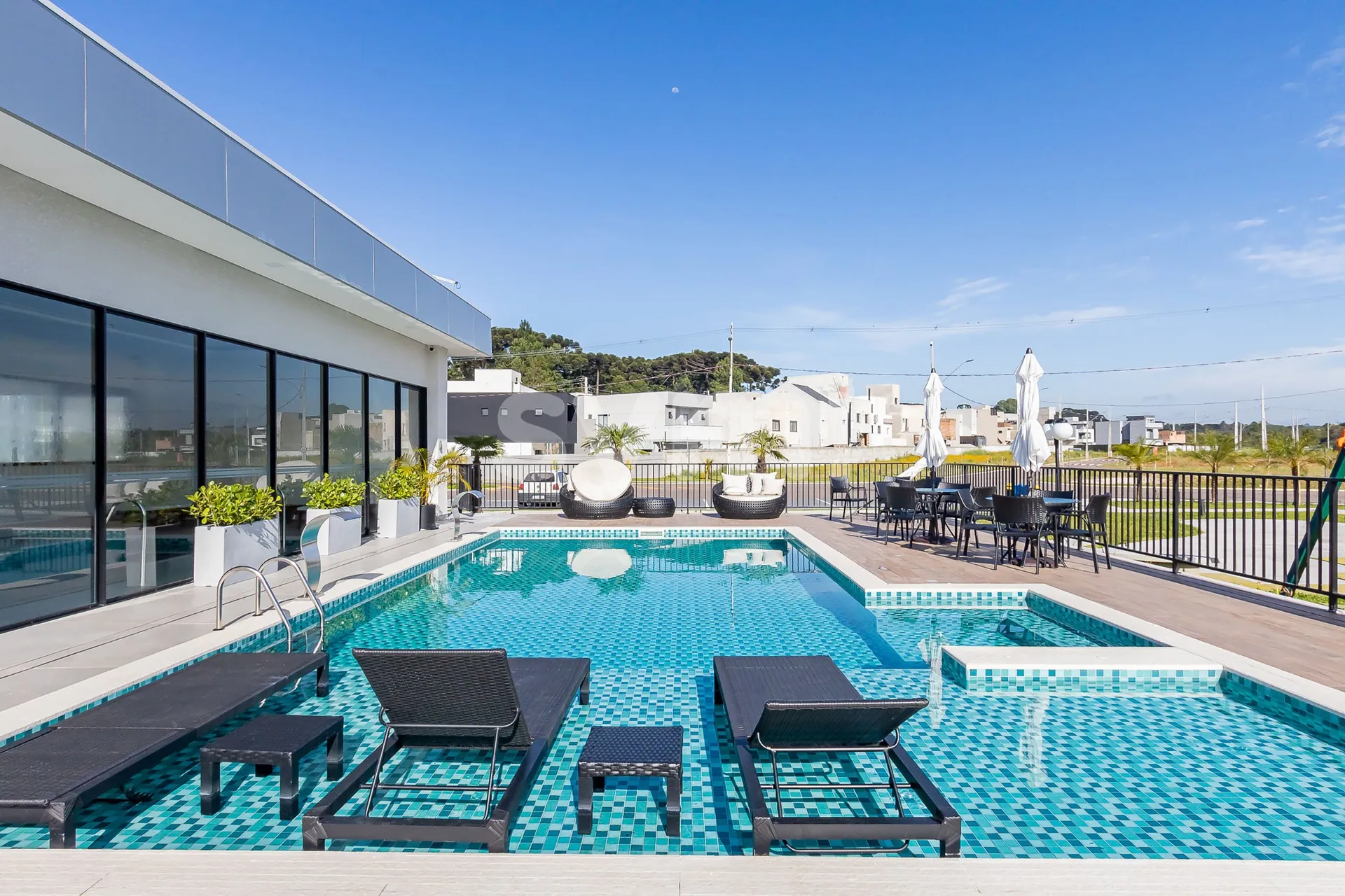 Ground-floor 160 m² house with 3 en-suites and private garden — photo 33