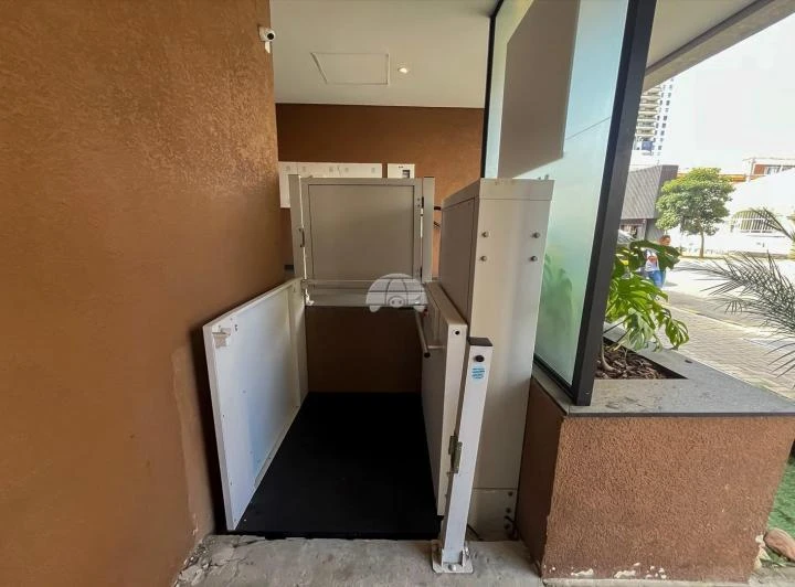 Furnished 1-bedroom apartment with air conditioning — photo 4