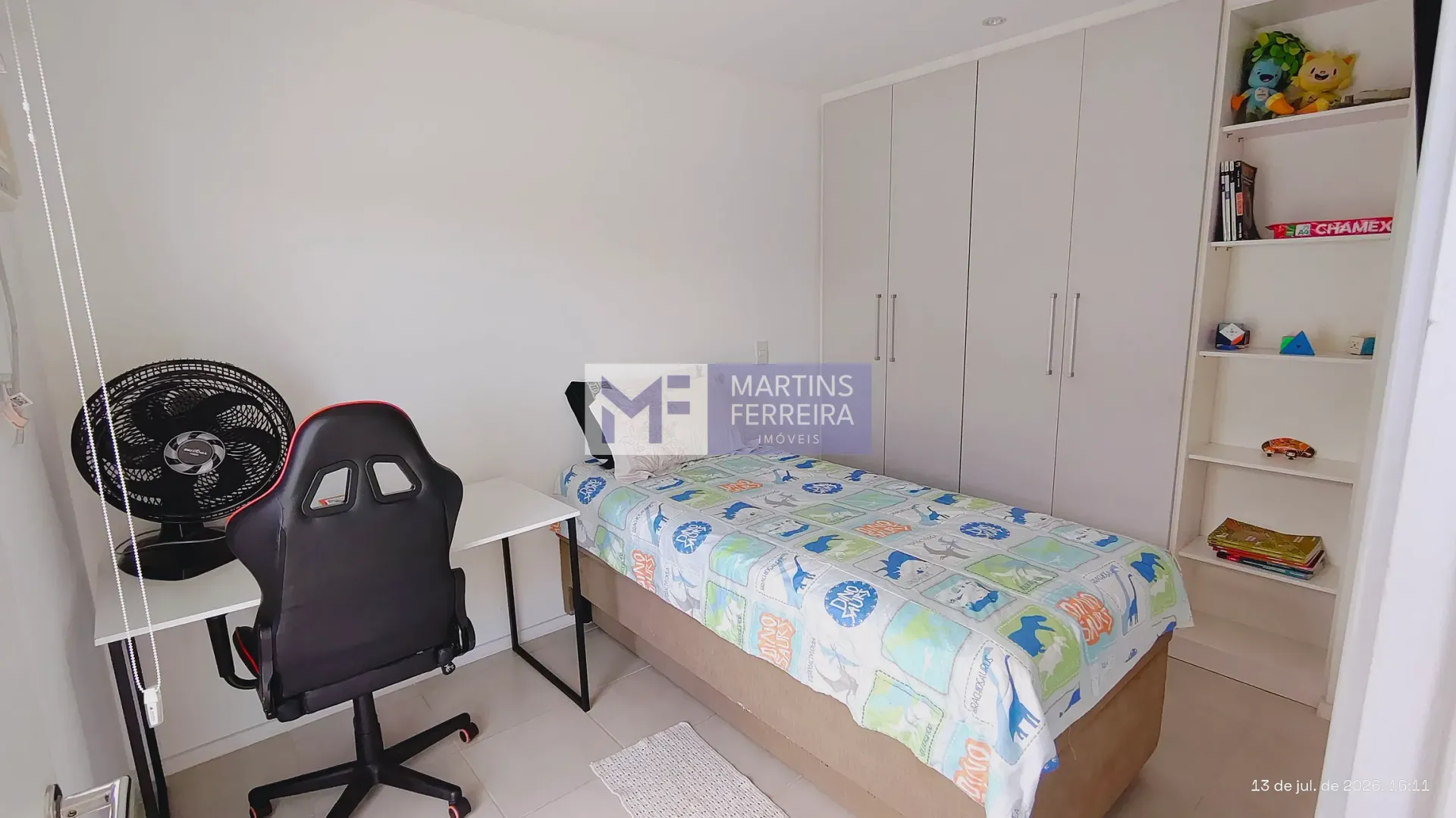 Furnished penthouse with open-plan gas kitchen — photo 21