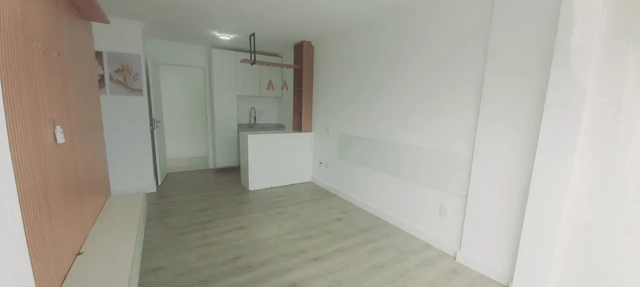 Apartamento, 80 m², com janelas do piso ao teto — photo 11