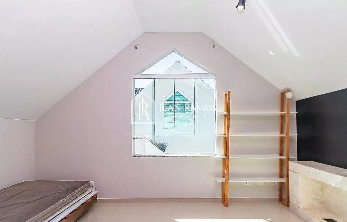 Bathtub in a 3-bedroom house, 115 m² — photo 16