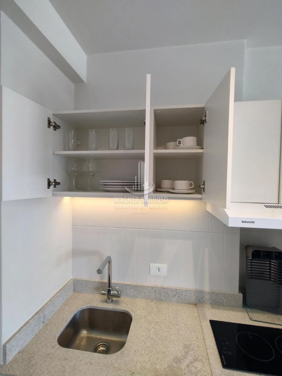 Furnished 1-bedroom apartment with a balcony — photo 29