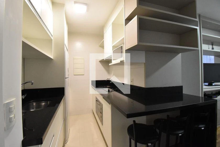 Furnished studio, 35 m², with a home office — photo 13