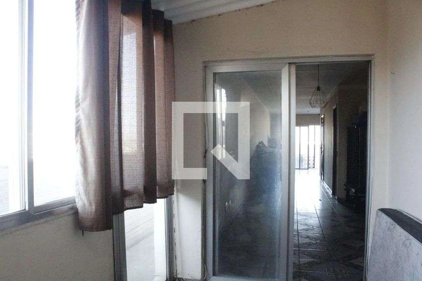 Apartamento de 350 m² com 4 quartos e sacada — photo 11