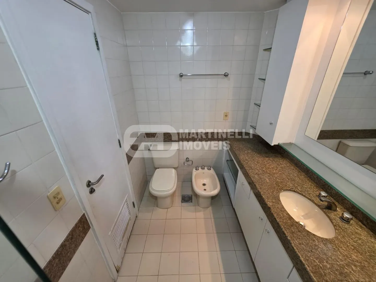 Apartamento sem mobília com 3 quartos e 5 banheiros — photo 33