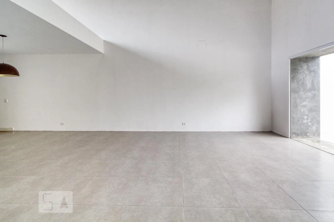 House with 3 bedrooms and 4 bathrooms with a closed kitchen — photo 18
