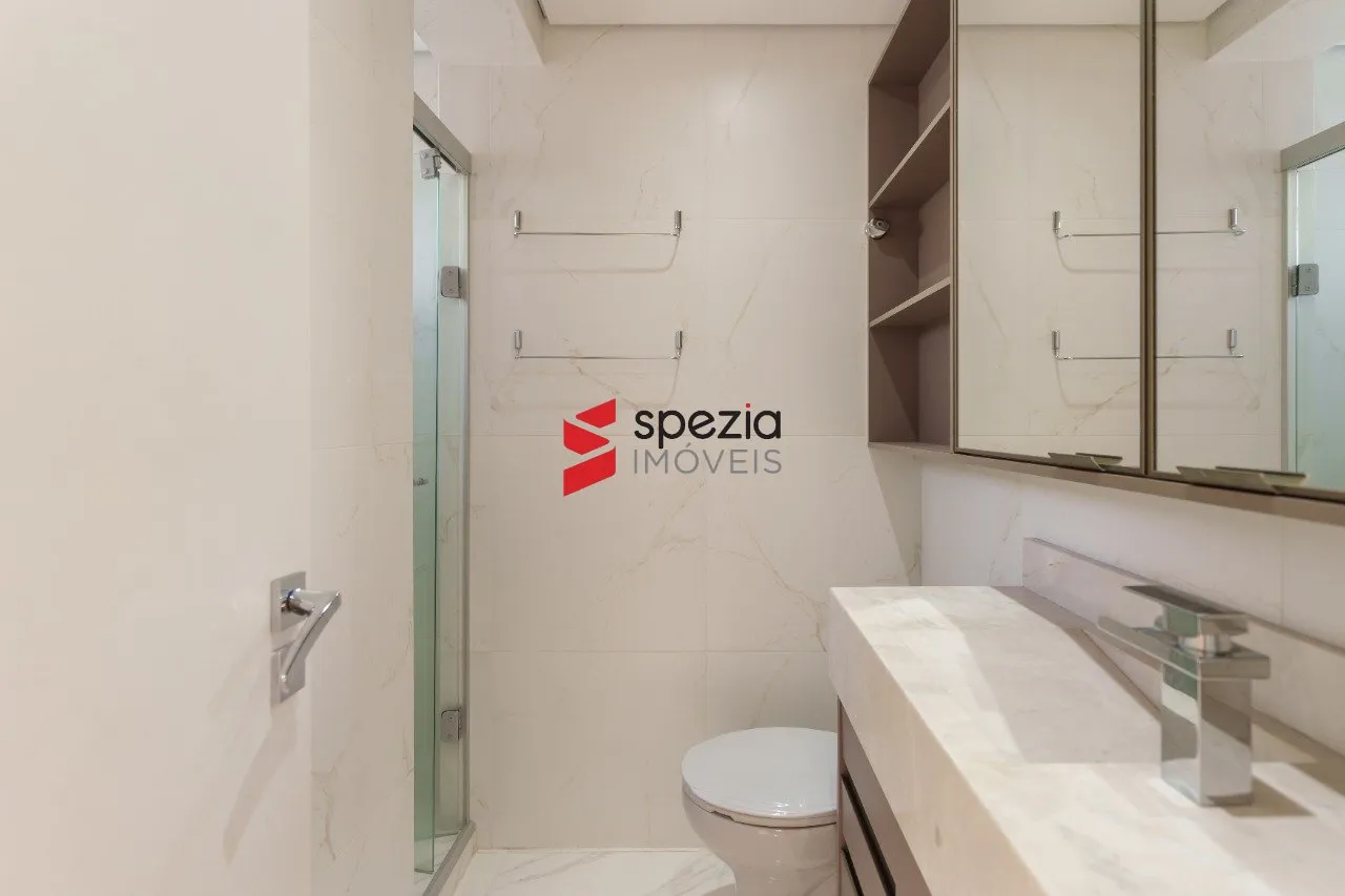 Duplex rental unit with 3 bedrooms and 3 bathrooms — photo 17