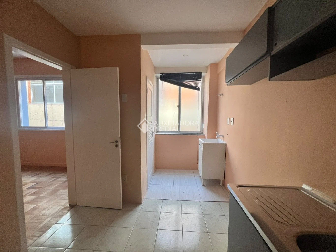 Квартира з 1 спальнею та власною ванною 42 м² — photo 2