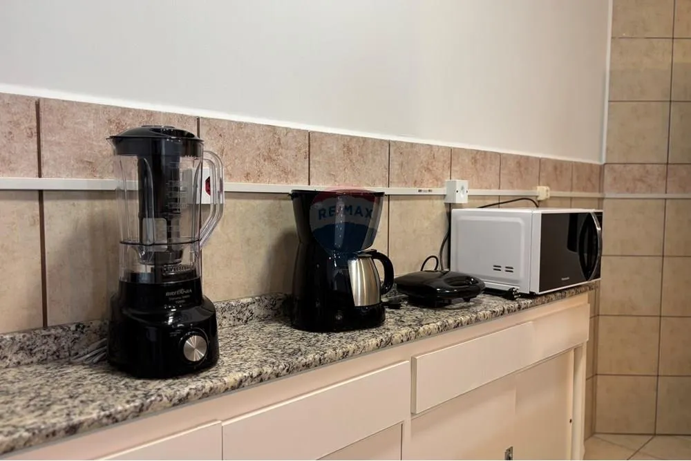Apartamento de 1 dormitório com sacada e churrasqueira — photo 9