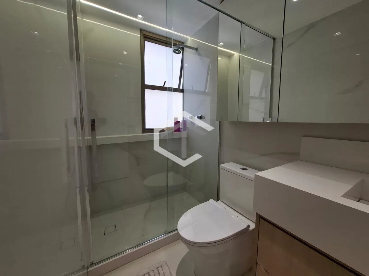 217 m² apartment with a mountain view and a private pool — photo 83