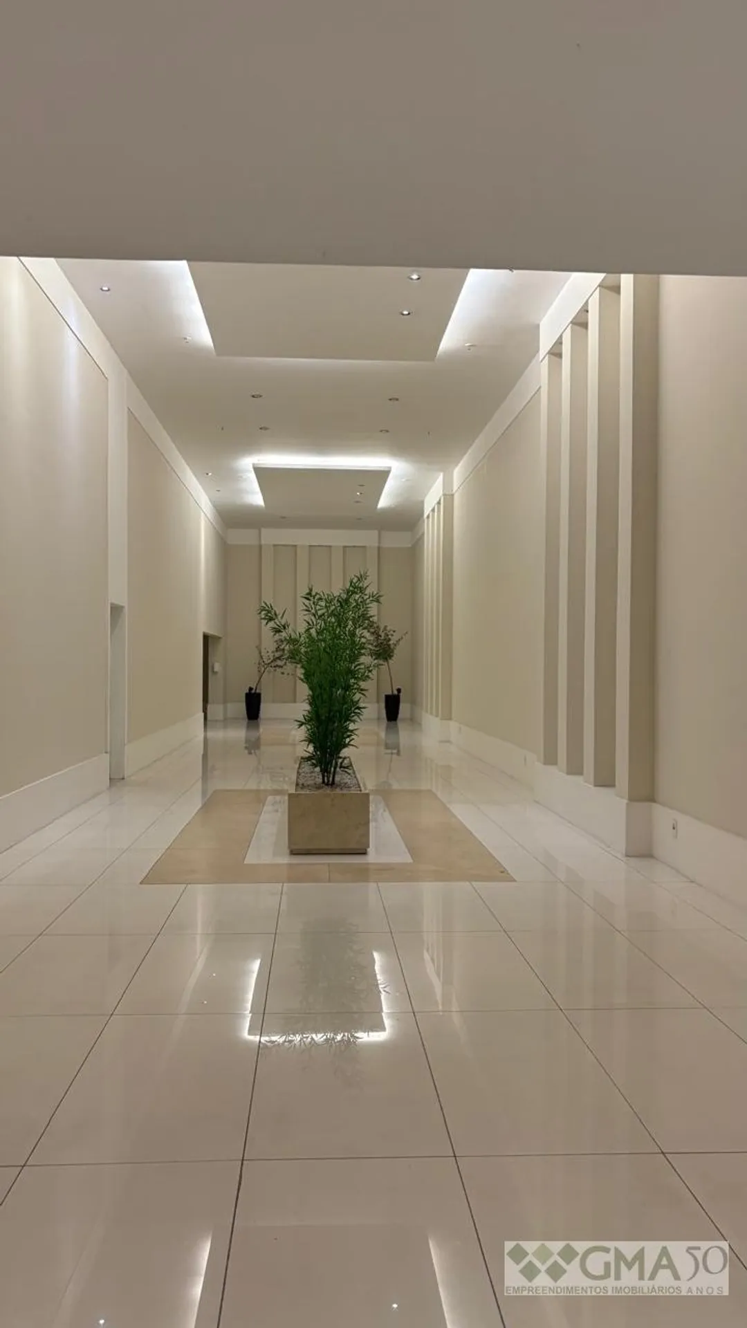 Apartamento com 2 quartos, 2 banheiros e varanda — photo 26