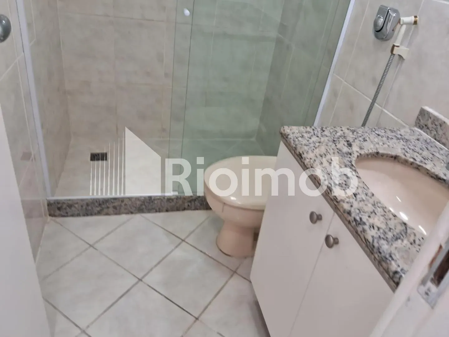 Apartamento com 3 quartos e 2 banheiros — photo 21