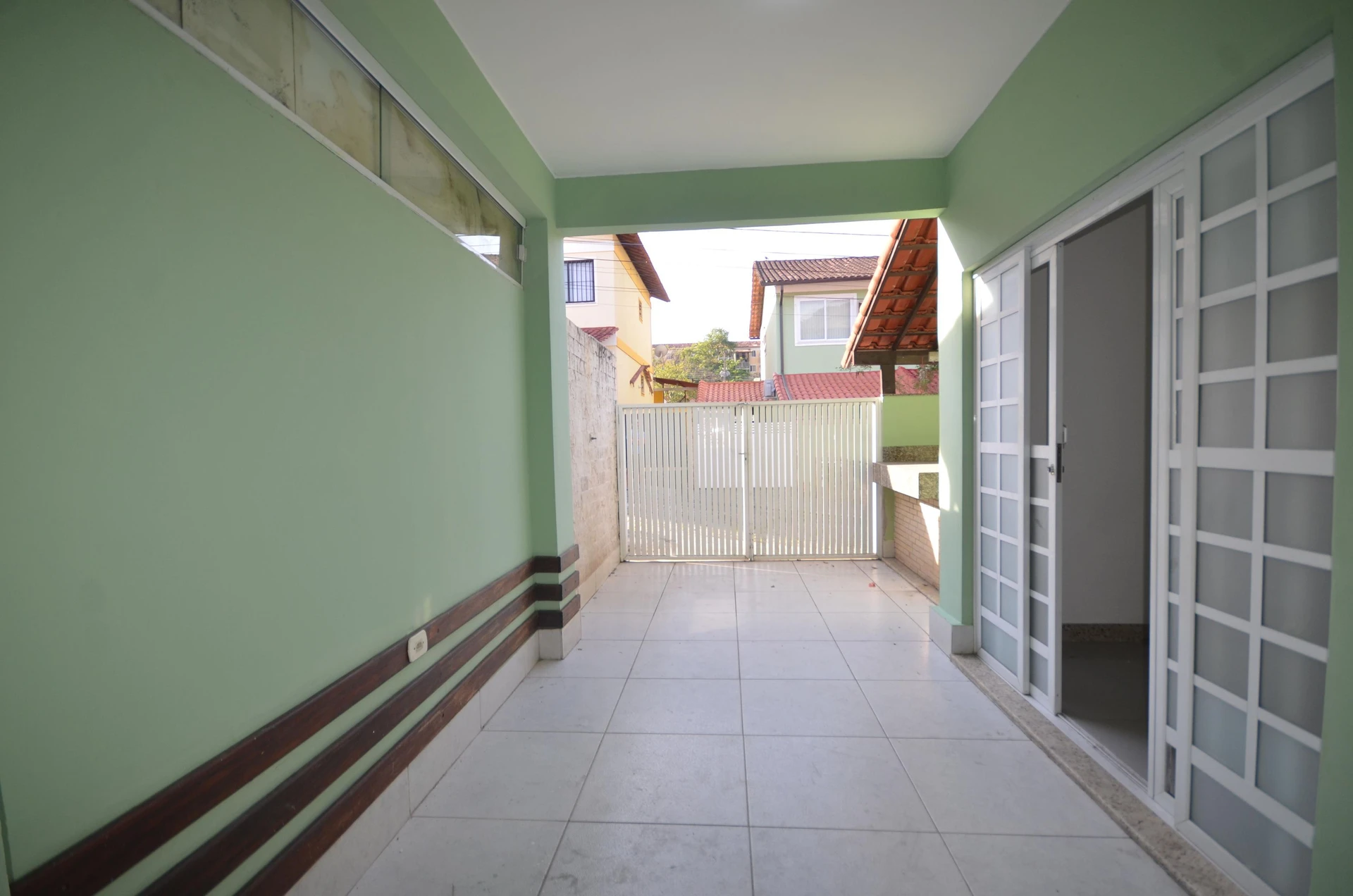 2-bedroom house with a bathtub in Rio de Janeiro — photo 3