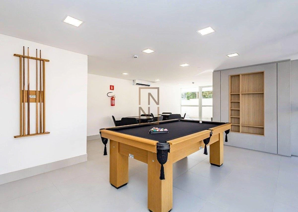 One-bedroom apartment in a building with a coworking space — photo 16