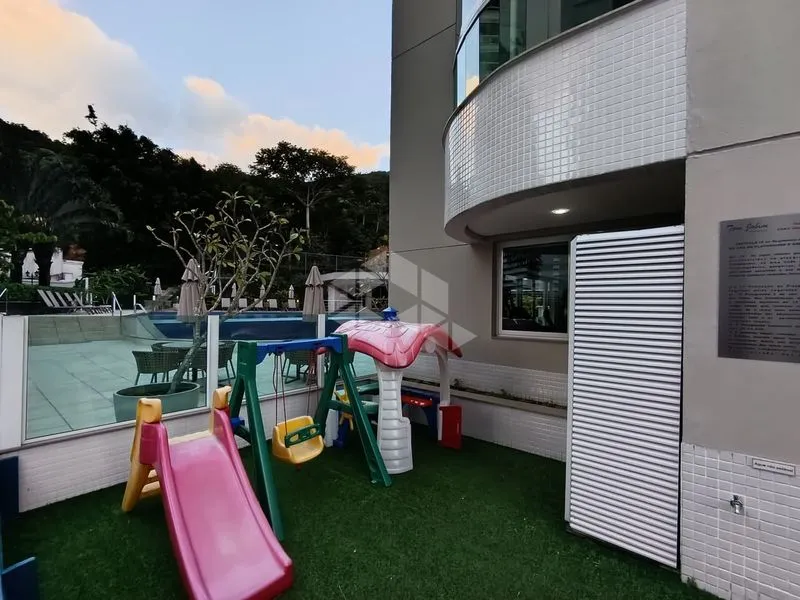 Mountain view in a 4-bedroom apartment, 150 m² — photo 29