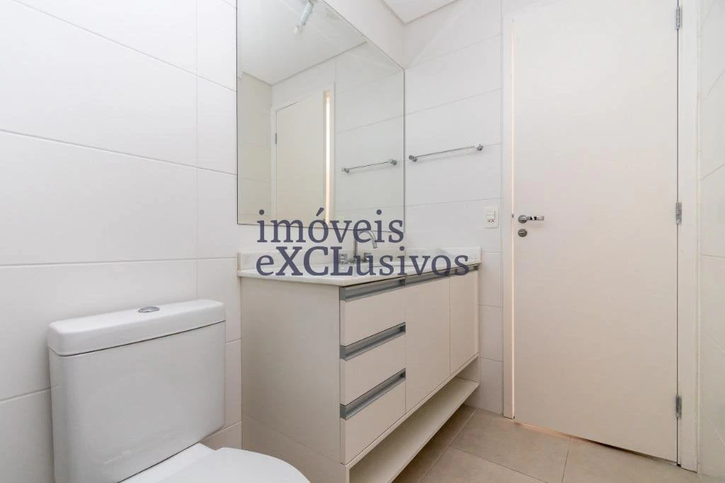 One-bedroom apartment with a private pool in Curitiba — photo 20